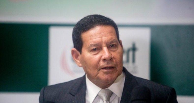 Vice-presidente Mourão cancela agenda em SC