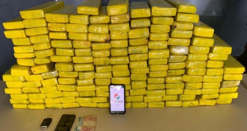 Polícia apreende 100kg de maconha em Balneário Camboriú